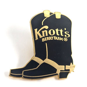 Knott's Berry Farm Buena Park CA Black Western Boots Spurs Enamel Pin Souvenir
